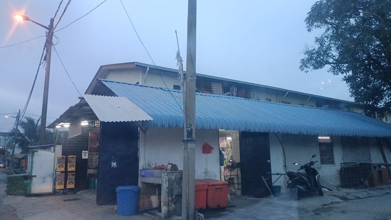 kedai runcit syukron in Puchong