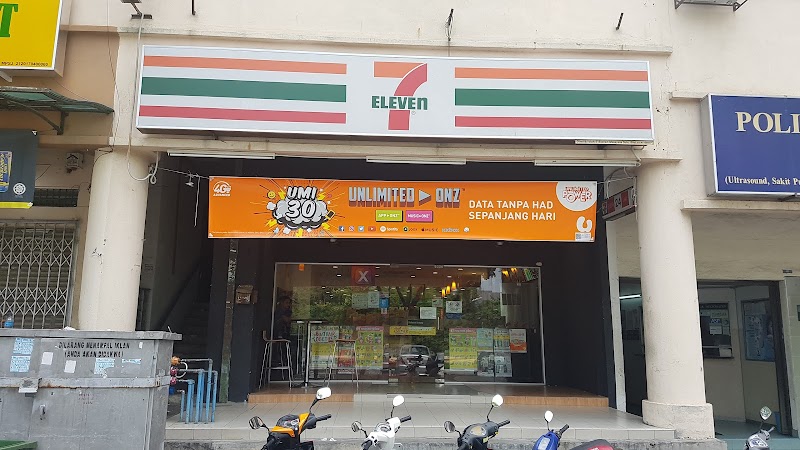 7CAFé by 7-Eleven Puchong Utama (#484) in Puchong