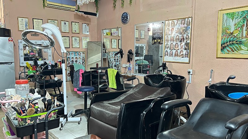 Azura Hair & Beauty Salon Muslimah in Kota Bharu