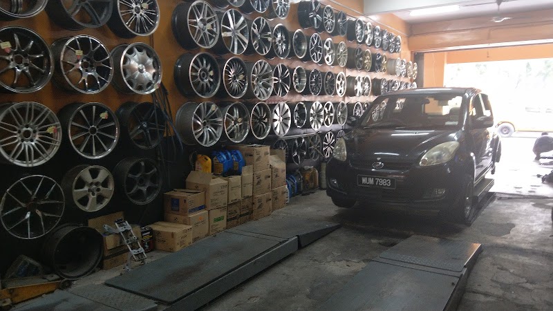 Continental HUA HIN TWO TYRES SERVICES in Kuala Lumpur