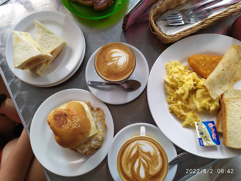 Eggxtra Cafe in Melaka