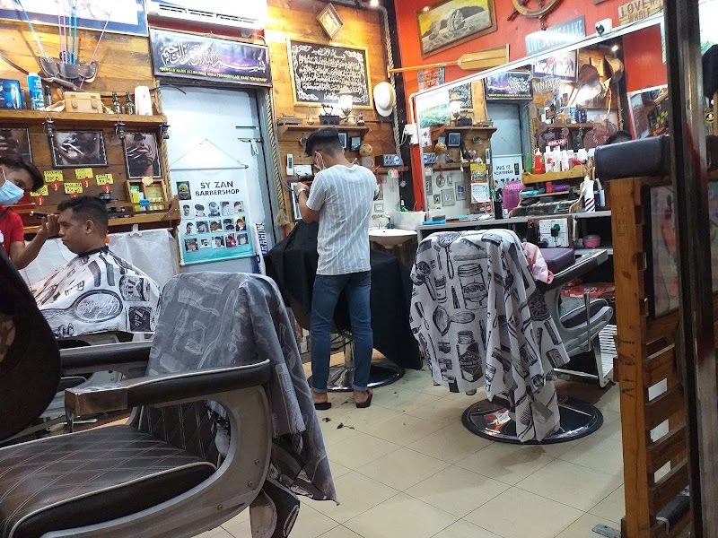 FRIENDSTO BARBERSHOP in Kangar