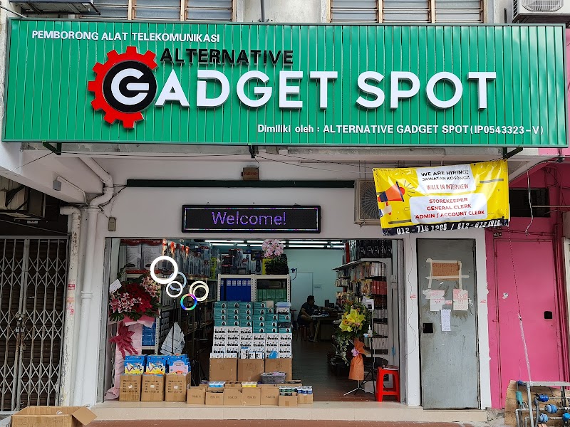 Gadgets World 666 Bandar Tun Razak in Kuala Lumpur