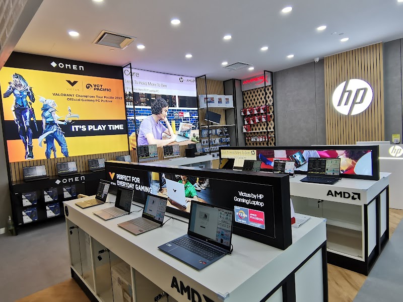 Int Tech PC Computer Store in Bayan Lepas