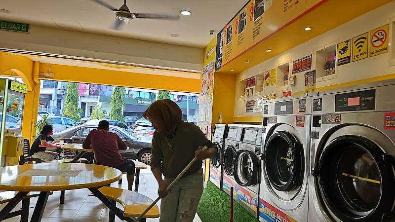 LaundryBar Self Service Laundry S-Mega Store Dataran Mentari in Petaling Jaya