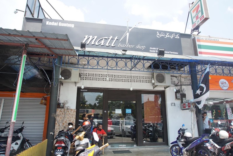 Matt Barber Shop Tebauk in Kuala Terengganu