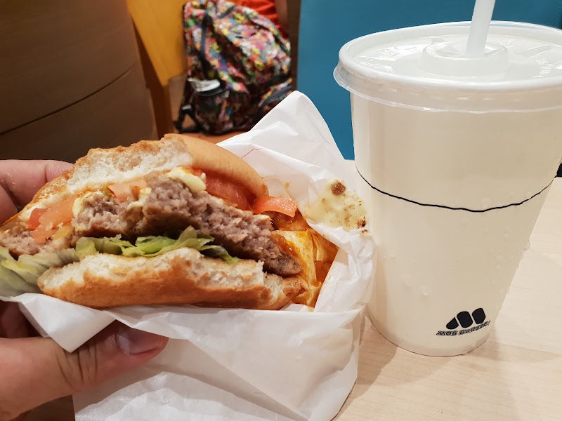 MOS Burger in Tampines