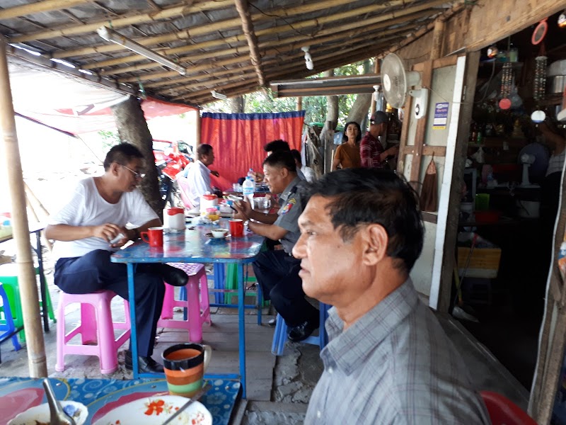 Nan Khin Mhwe in Naypyidaw