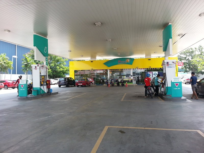 PETRONAS - Bukit Kemuning 2 in Kota Kemuning