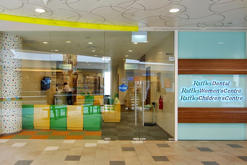 Q & M Dental Surgery (Our Tampines Hub) in Tampines