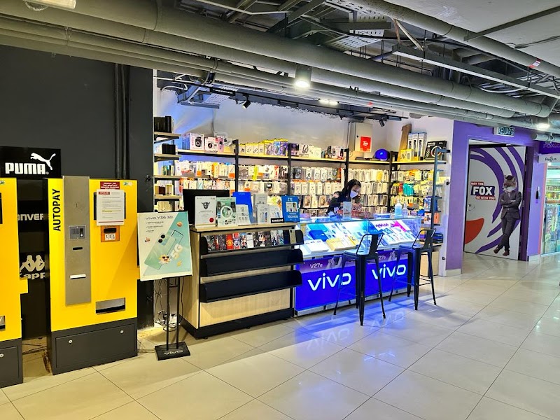 Tune Talk Store & XONE screen Protector Expert in Cyberjaya