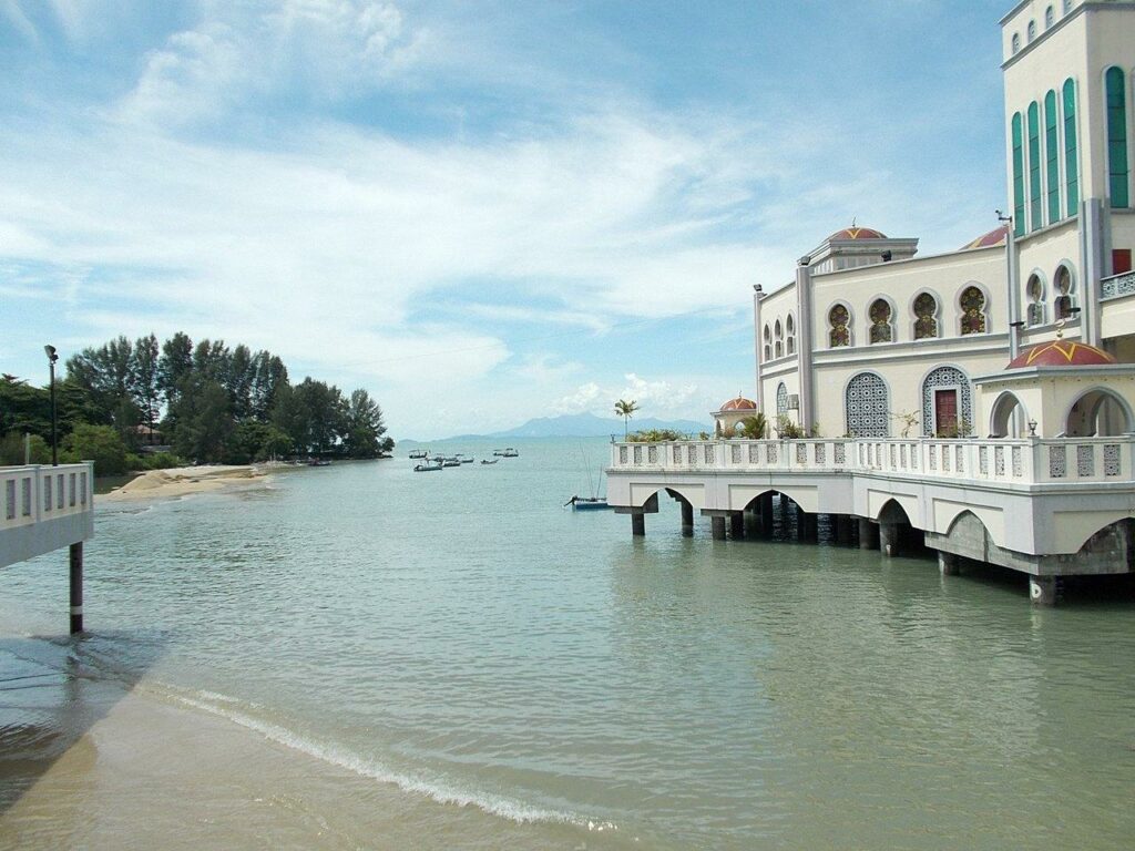 Pantai Tanjung Bungah