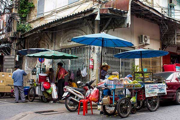 Bangkok Tours - Private Bangkok Tour Guide - Thai Sabai Life in Bangkok