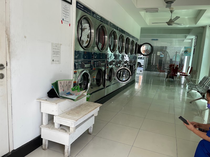Dobi DIY - Coin Laundry in Bandar Seri Begawan