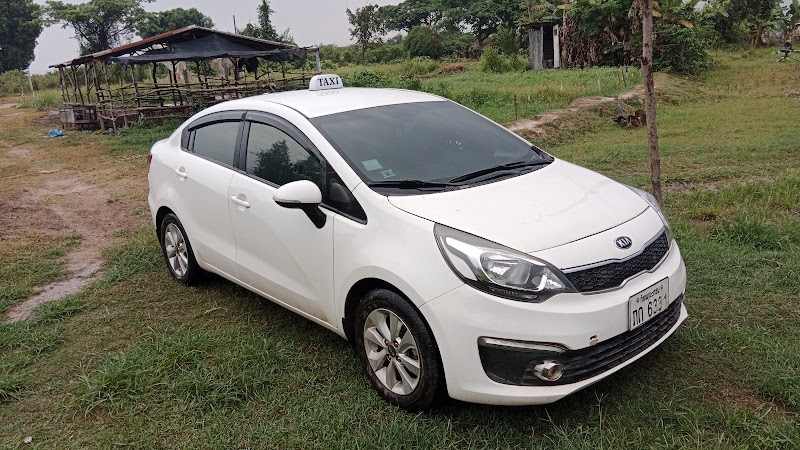 Lar TAXI in Vientiane