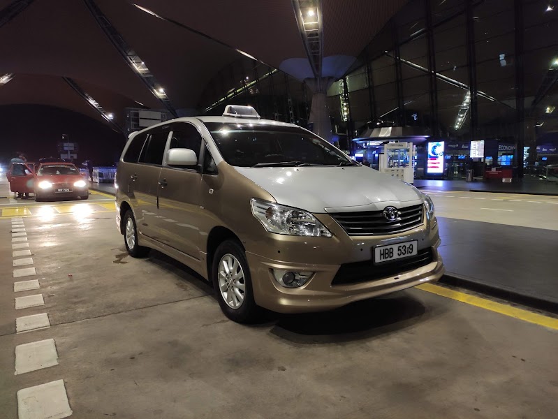 Maz Line KL MPV Taxi Services in Kuala Lumpur