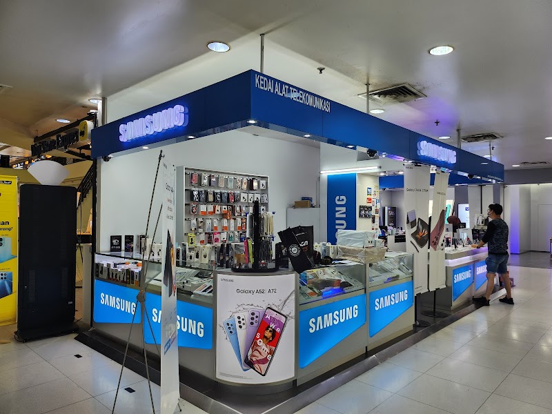 Samsung Experience Store Mahkota Parade in Malacca City