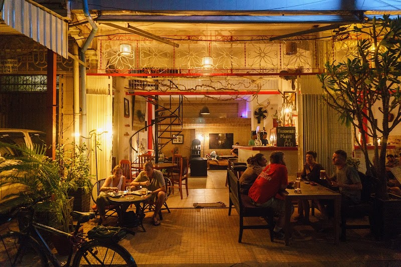 THE PLACE Hostel & Rooftop Bar in Battambang