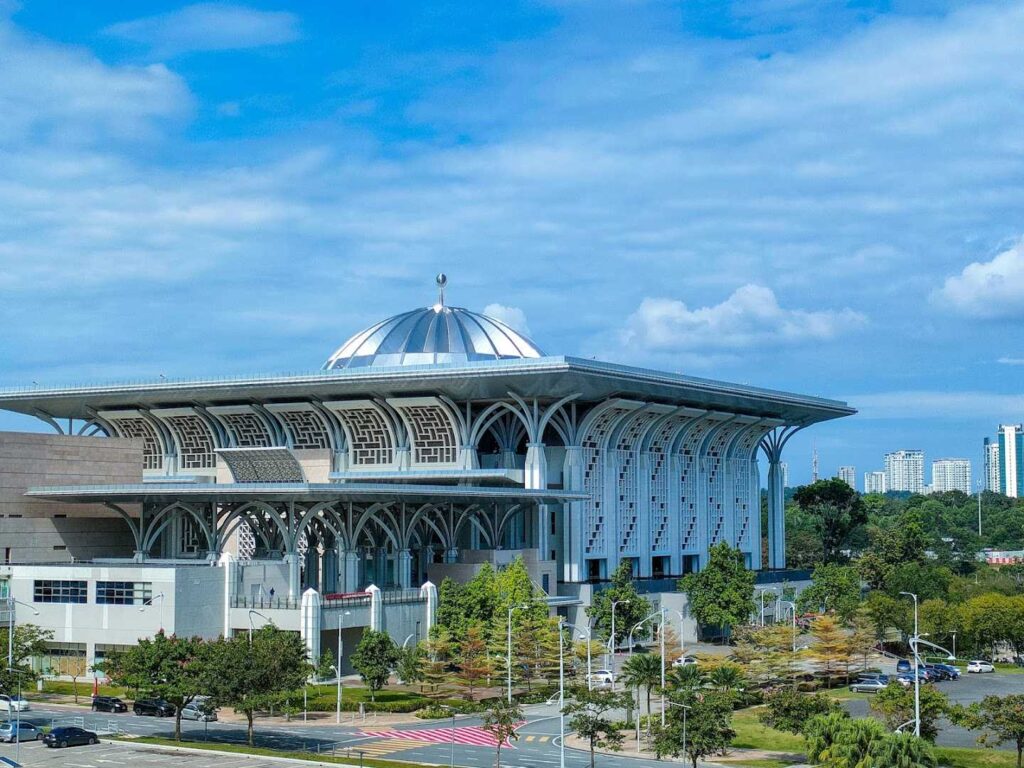 Tuanku Mizan Zainal Abidin Mosque