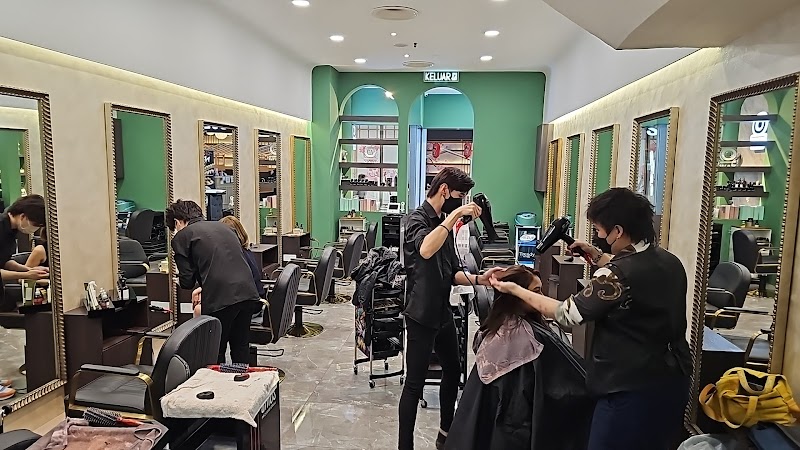 D'LUXE Studio Spa Mid Valley Southkey | JB Hair Salon in Johor Bahru
