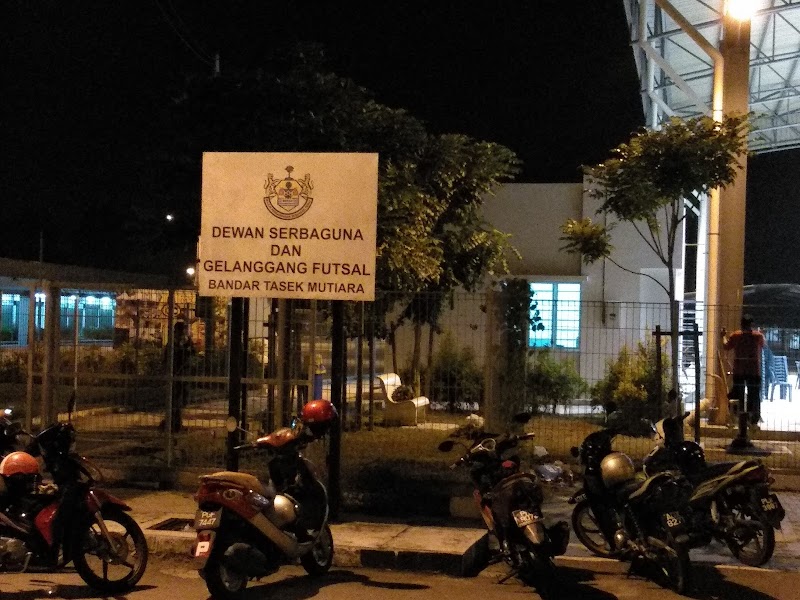 Elite sports shop in Simpang Ampat