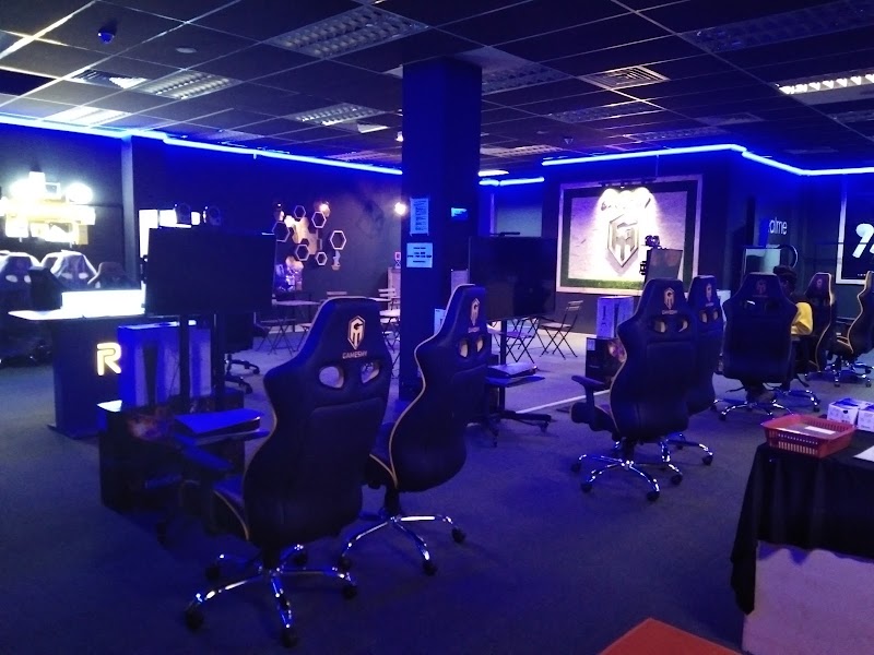 Redsea Esports Center (TBR Branch) 网吧网咖电竞馆 in Kuala Lumpur