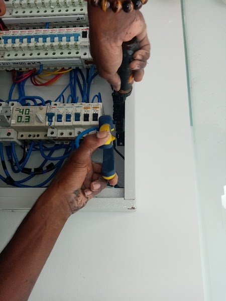 VNS PRO ELECTRICAL & PLUMBING in Damansara